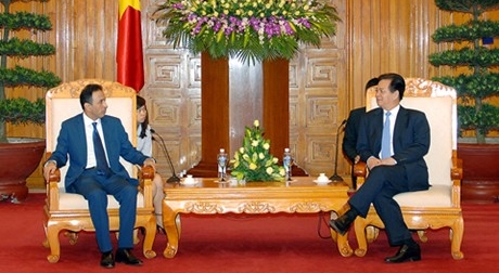 Premierminister Dung empfängt Botschafter aus UAE und Myanmar